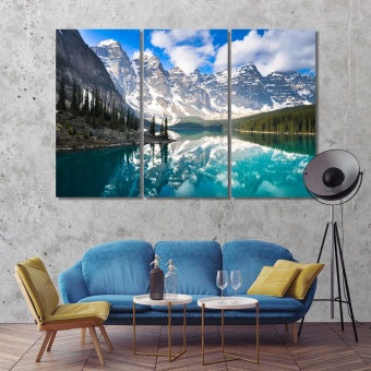 Moraine Lake in Banff National Park canvas prints art